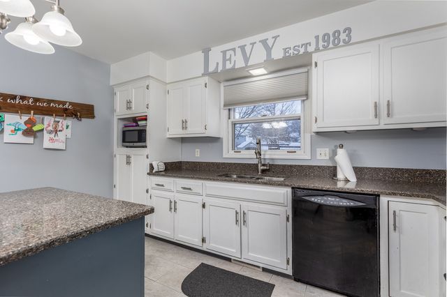 821 Thornberry Street, Ottawa, IL 61350