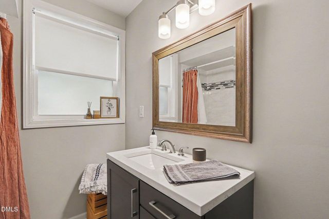 2609 Glascock Street, Raleigh, NC 27610