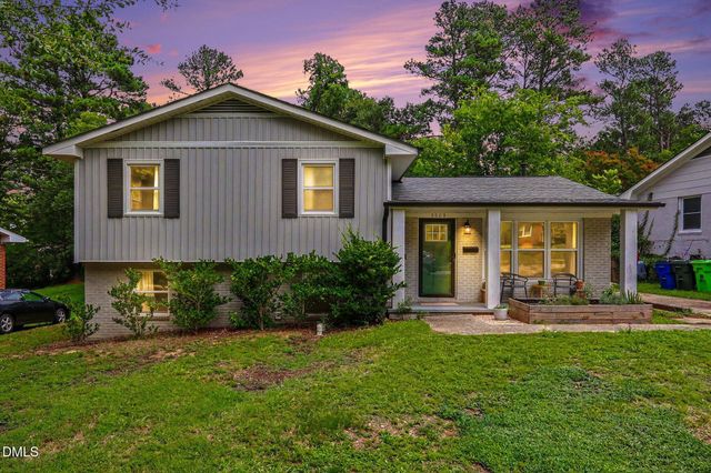 2609 Glascock Street, Raleigh, NC 27610