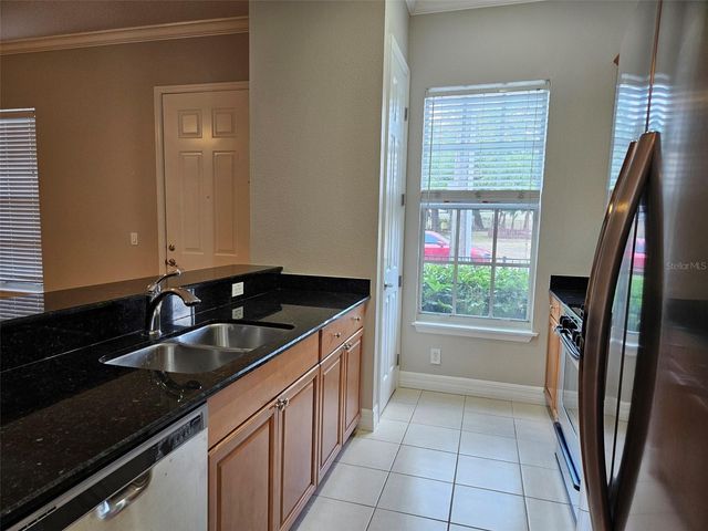 1005 EDISON PARK COURT, Tampa, FL 33606