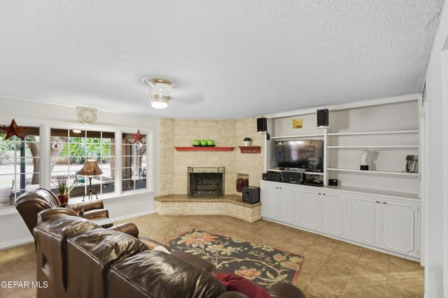 5051 Montoya Drive, El Paso, TX 79922