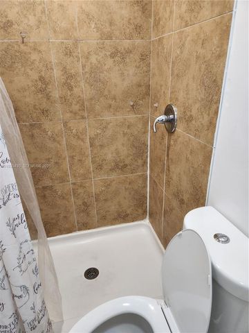 22020 SW 100th Pl 1, Cutler Bay, FL 33190