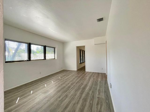 2725 NE 27th Court, Fort Lauderdale, FL 33306