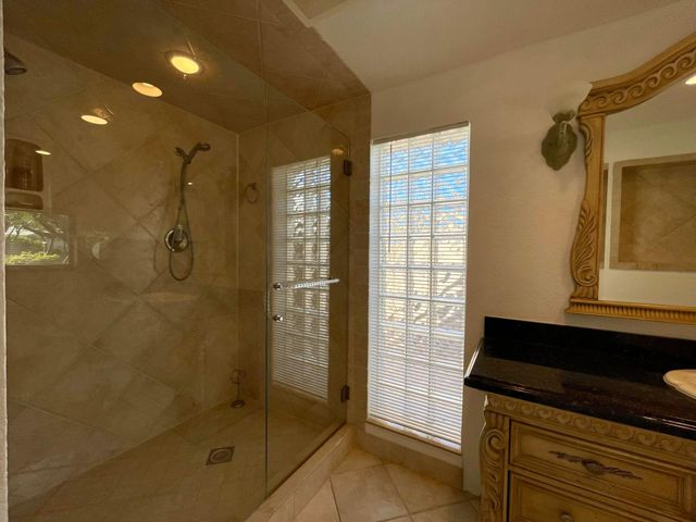 2725 NE 27th Court, Fort Lauderdale, FL 33306