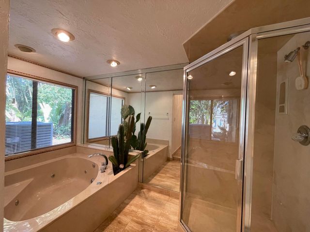 2725 NE 27th Court, Fort Lauderdale, FL 33306