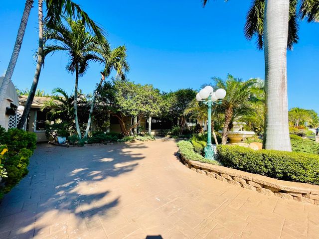 2725 NE 27th Court, Fort Lauderdale, FL 33306