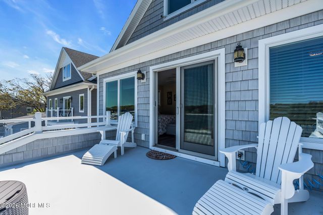 137 Riverside Drive N, Brick, NJ 08724