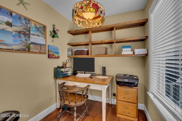 137 Riverside Drive N, Brick, NJ 08724