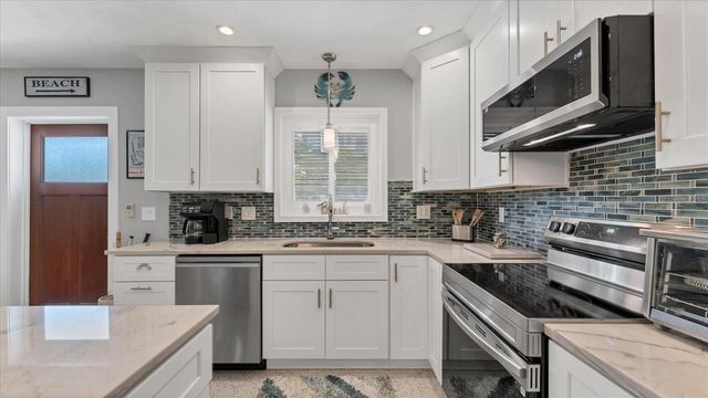 154 CRESCENT DRIVE, Anna Maria, FL 34216