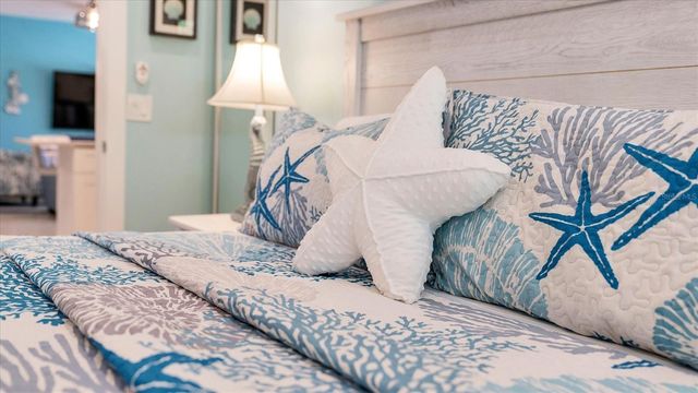 154 CRESCENT DRIVE, Anna Maria, FL 34216