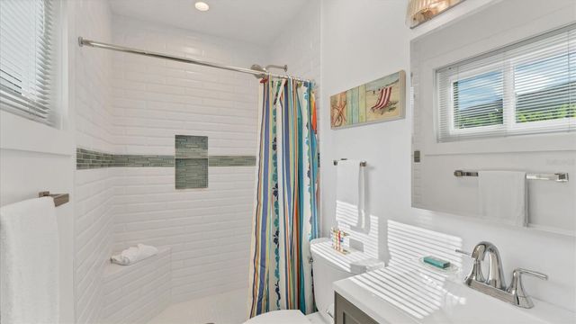 154 CRESCENT DRIVE, Anna Maria, FL 34216