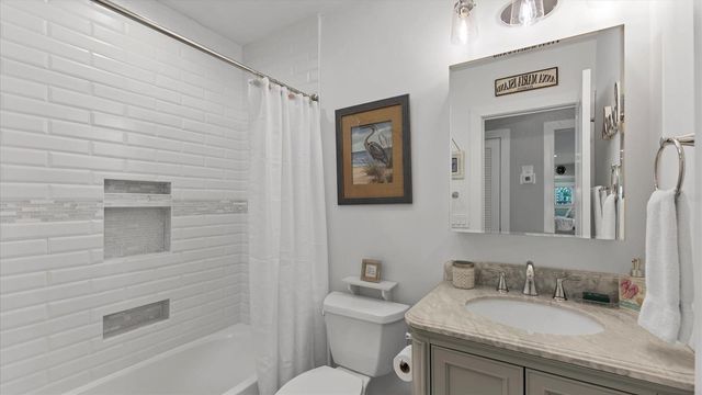 154 CRESCENT DRIVE, Anna Maria, FL 34216