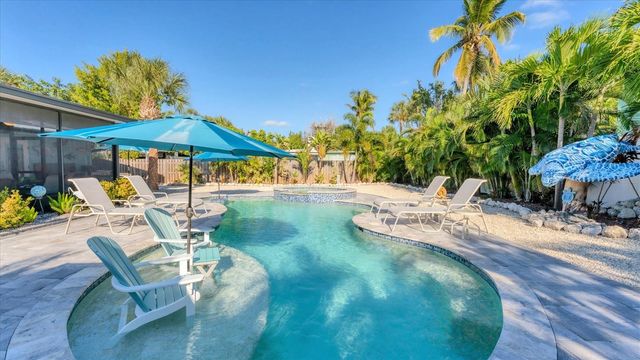 154 CRESCENT DRIVE, Anna Maria, FL 34216