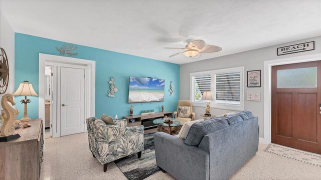 154 CRESCENT DRIVE, Anna Maria, FL 34216