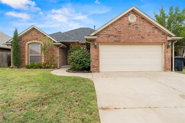 4909 Stag Horn Drive, Yukon, OK 73099