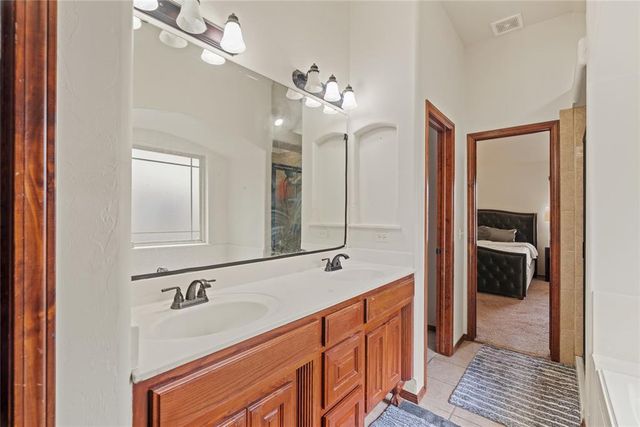 4909 Stag Horn Drive, Yukon, OK 73099