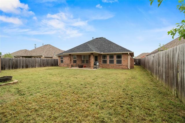 4909 Stag Horn Drive, Yukon, OK 73099