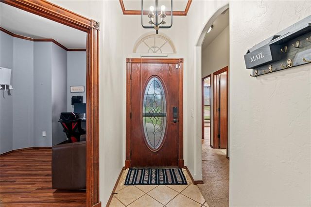 4909 Stag Horn Drive, Yukon, OK 73099