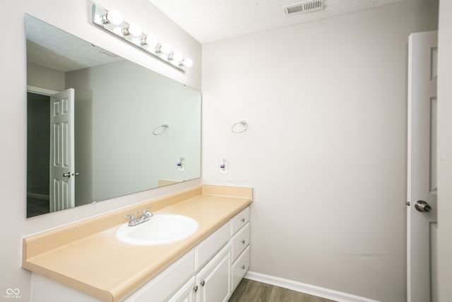 6300 E Runnymede Court, Camby, IN 46113