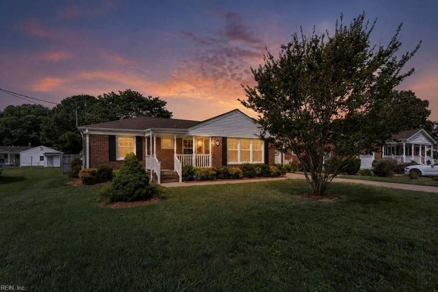 33 Saint Albans DR, Hampton, VA 23669