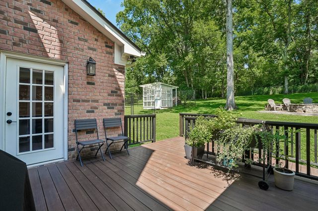 1125 Bradley Dr, Franklin, TN 37069
