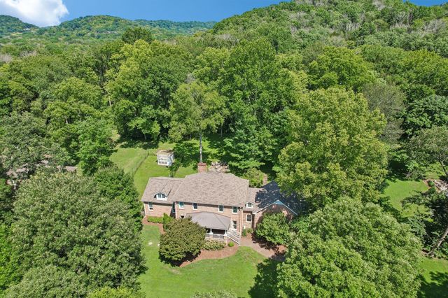 1125 Bradley Dr, Franklin, TN 37069