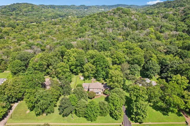 1125 Bradley Dr, Franklin, TN 37069
