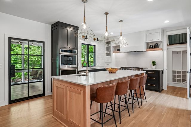 1125 Bradley Dr, Franklin, TN 37069