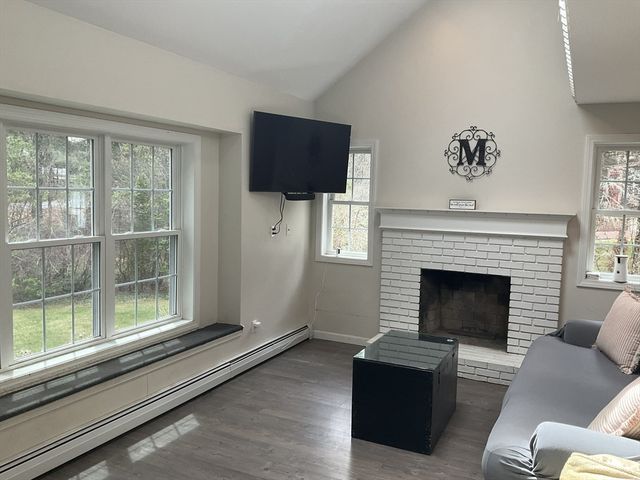406 Michael Sears, Belchertown, MA 01007
