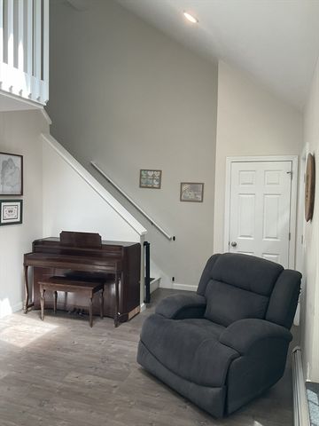 406 Michael Sears, Belchertown, MA 01007