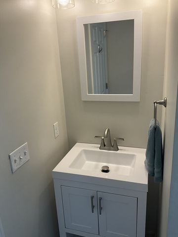 406 Michael Sears, Belchertown, MA 01007