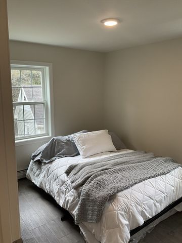 406 Michael Sears, Belchertown, MA 01007