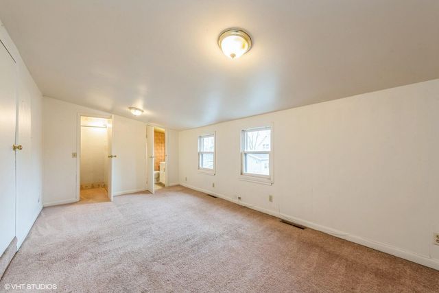 106 Elm Street, Valparaiso, IN 46383