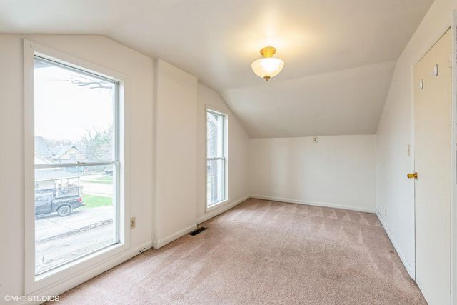 106 Elm Street, Valparaiso, IN 46383