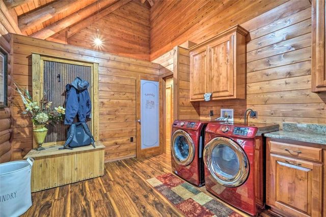 1627 Mundell Road, Eureka Springs, AR 72631