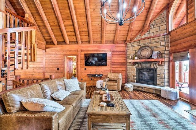 1627 Mundell Road, Eureka Springs, AR 72631