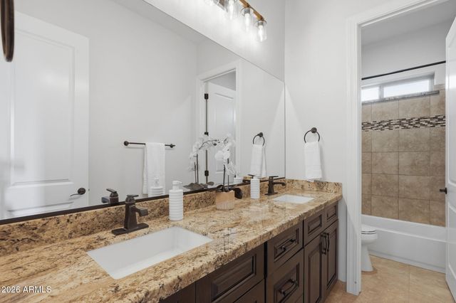 24513 S 182Nd Place, Gilbert, AZ 85298