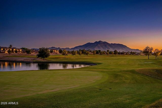 24513 S 182Nd Place, Gilbert, AZ 85298