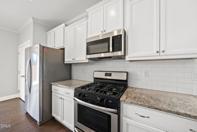 2133 Mills Crest Street, Fuquay Varina, NC 27526