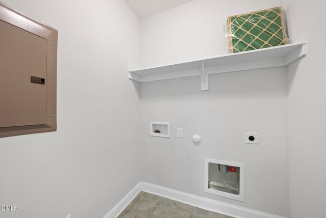 2133 Mills Crest Street, Fuquay Varina, NC 27526