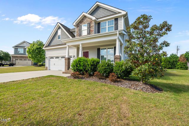 2133 Mills Crest Street, Fuquay Varina, NC 27526