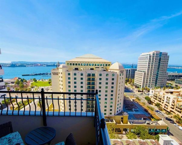 700 W Harbor Drive 1606, San Diego, CA 92101