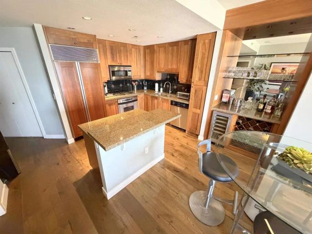 700 W Harbor Drive 1606, San Diego, CA 92101