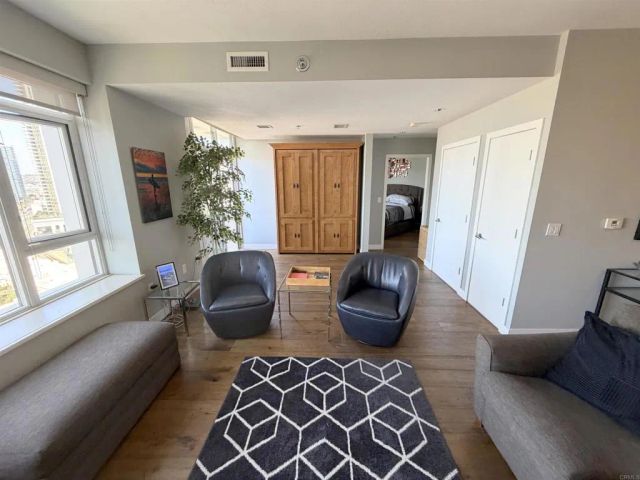 700 W Harbor Drive 1606, San Diego, CA 92101