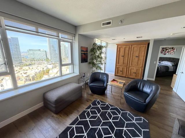 700 W Harbor Drive 1606, San Diego, CA 92101