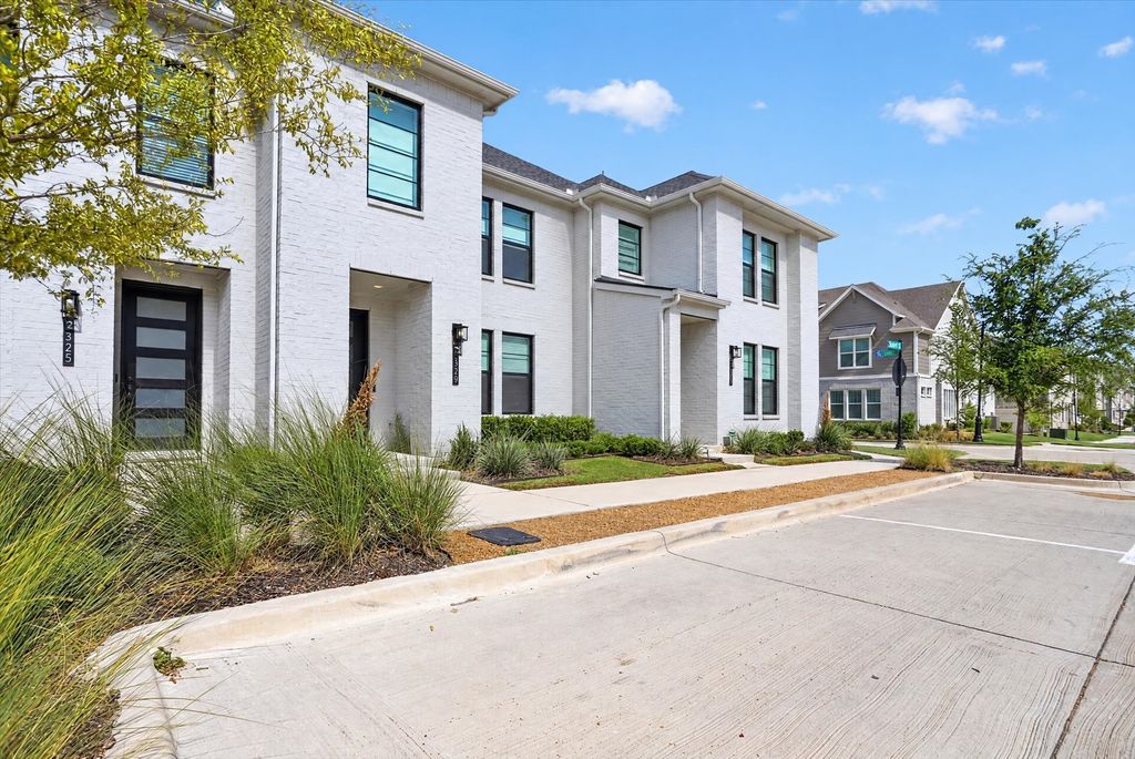 7329 Virginia Avenue, North Richland Hills, TX 76180 — photo 2
