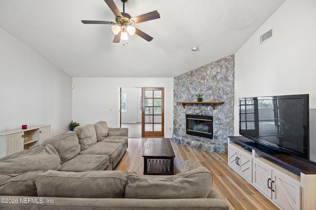 752 NOTTINGHAM FOREST Circle, St. Johns, FL 32259