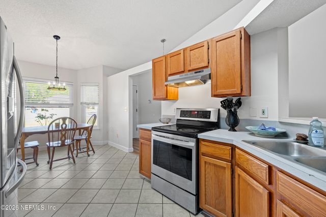 752 NOTTINGHAM FOREST Circle, St. Johns, FL 32259