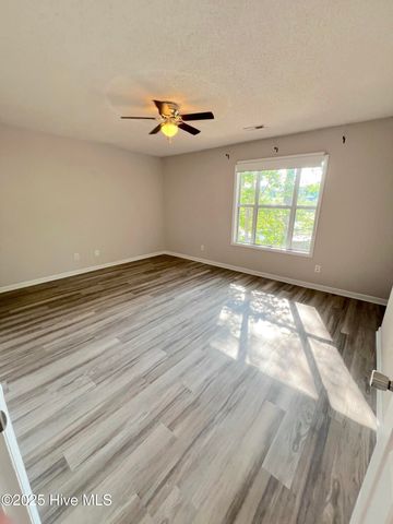 3300 Mulberry Lane H, Greenville, NC 27858