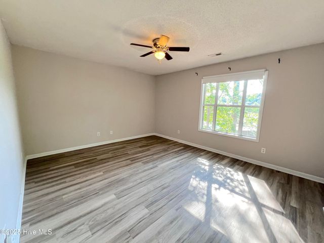 3300 Mulberry Lane H, Greenville, NC 27858